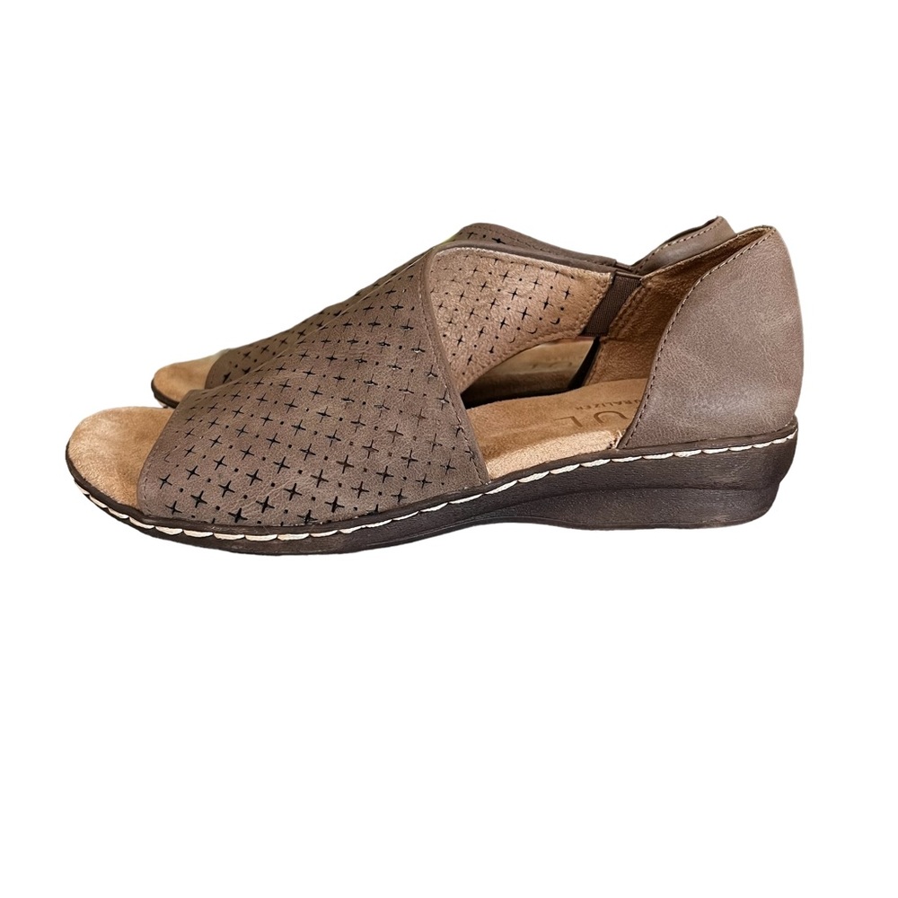 SOUL Naturalizer Brown Cutout Open-Toe Flats Size 6.5 - Picture 2 of 6